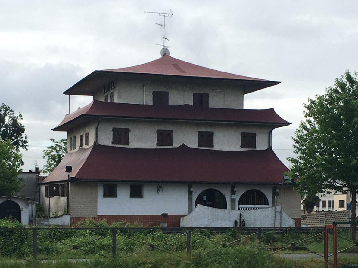 Hotel Cambogia Zibido San Giacomo Exteriér fotografie